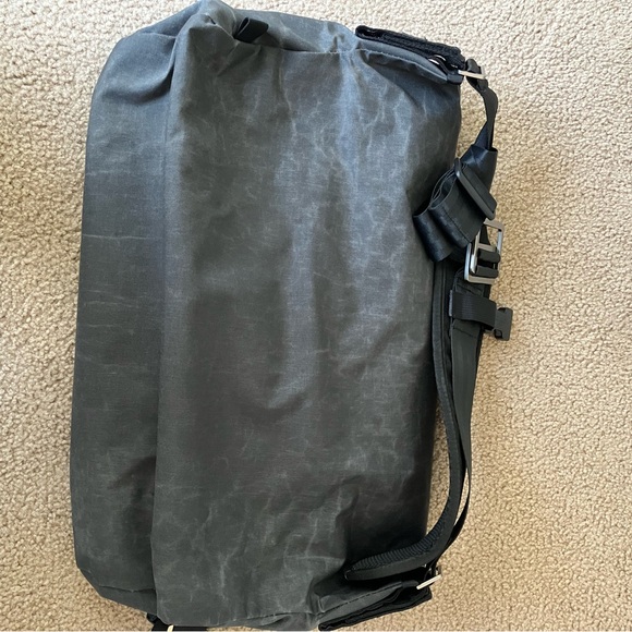 Mission Workshop Messenger Bag - Picture 2 of 8